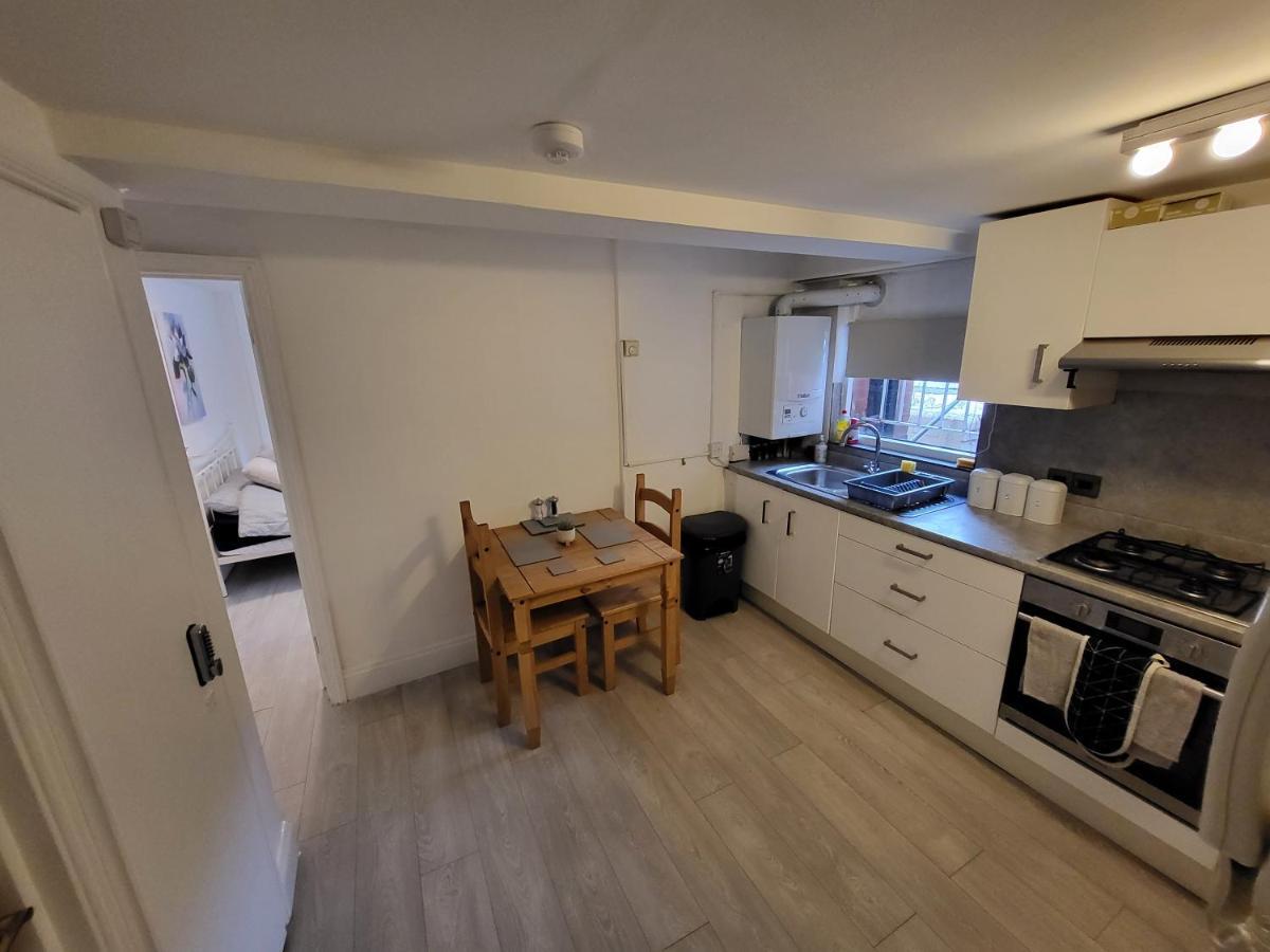 Cosy Apartment By Clapham South Underground! London Bagian luar foto