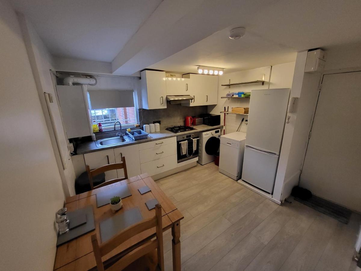 Cosy Apartment By Clapham South Underground! London Bagian luar foto