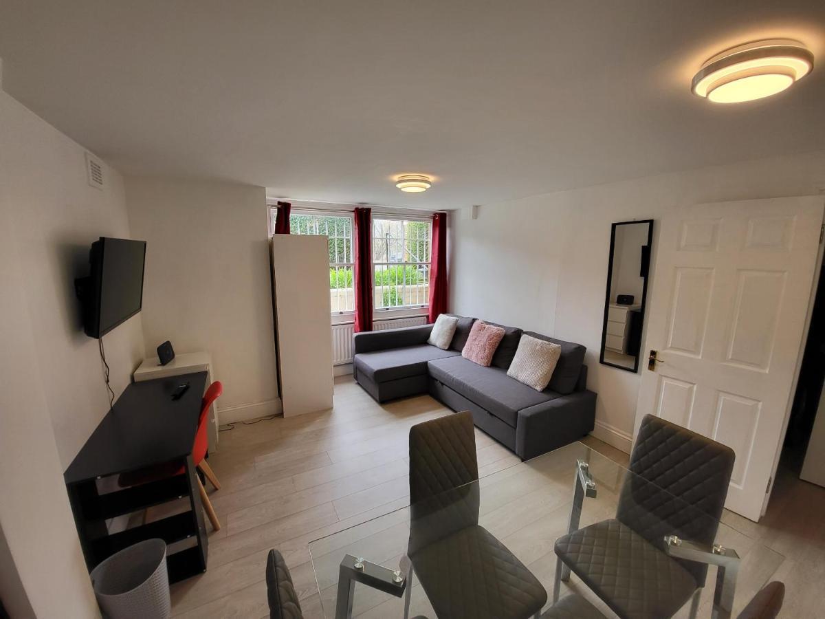 Cosy Apartment By Clapham South Underground! London Bagian luar foto