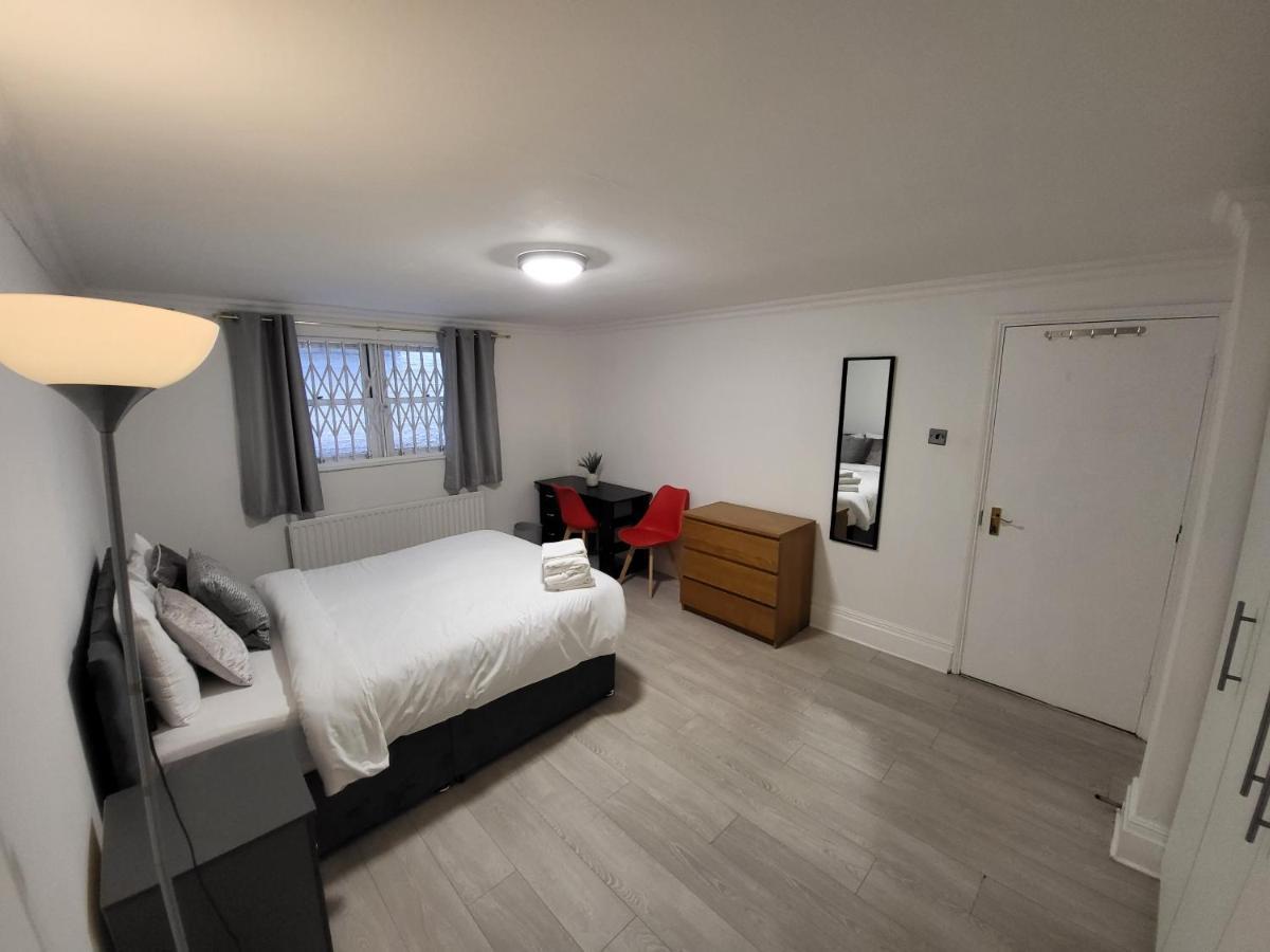 Cosy Apartment By Clapham South Underground! London Bagian luar foto