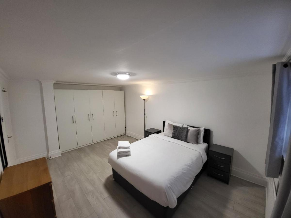 Cosy Apartment By Clapham South Underground! London Bagian luar foto