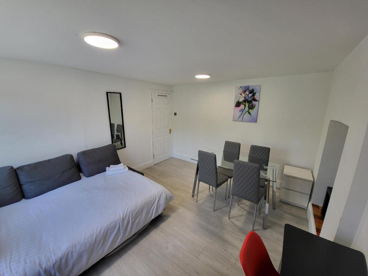 Cosy Apartment By Clapham South Underground! London Bagian luar foto